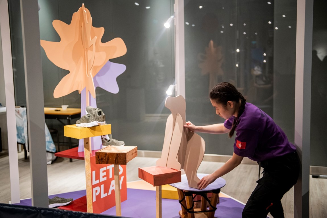HKDI graduate wins the first Gold Medal for Hong Kong in Visual Merchandising at WorldSkills Competition Special Edition 19 Oct 2022 03
